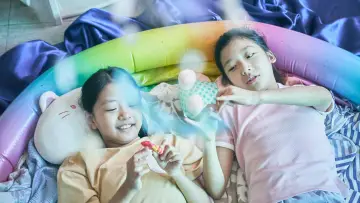 Задник к фильму "리틀 라이프" #799378