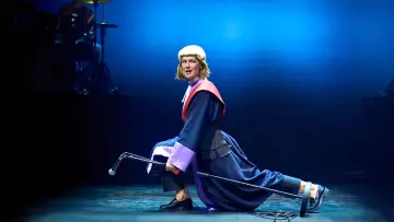 Задник к фильму "National Theatre Live: Inter Alia" #767742