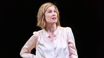 Задник к фильму "National Theatre Live: Inter Alia" #767756