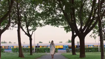 Задник к фильму "Nisam takva" #1753573