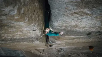 Задник к фильму "Girl Climber" #652217