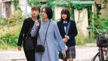 Задник к фильму "兄を持ち運べるサイズに" #644952
