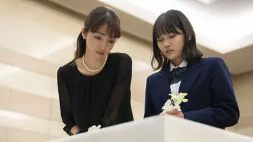 Задник к фильму "兄を持ち運べるサイズに" #977441