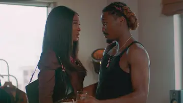 Задник к фильму "A Lagos Love Story" #693154