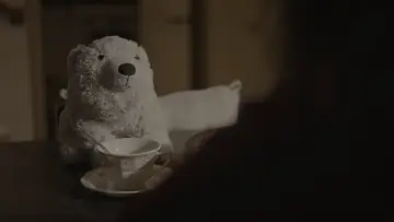 Задник к фильму "Bear" #1180977