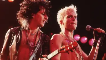 Задник к фильму "Billy Idol Should Be Dead" #764422