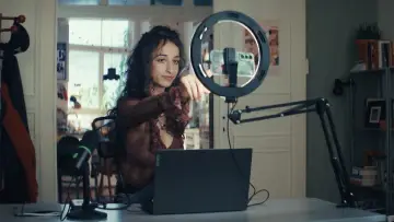 Задник к фильму "Identitti" #1746808