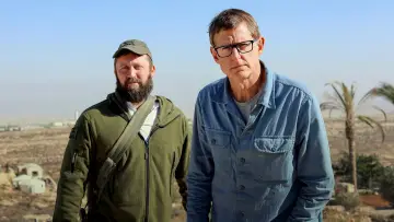 Задник к фильму "Louis Theroux: The Settlers" #1142659