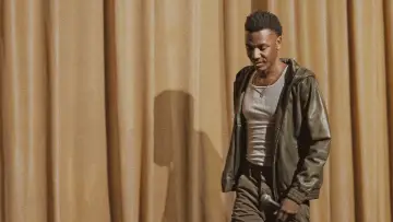 Задник к фильму "Jerrod Carmichael: Don