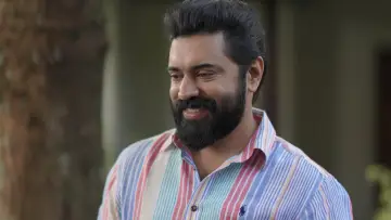 Задник к фильму "സർവം മായ" #1631480