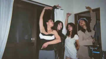 Задник к фильму "Midnight Girls" #1652324