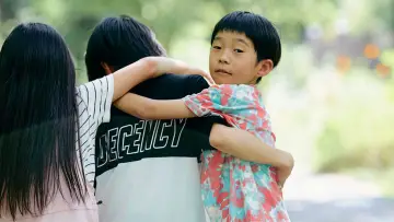 Задник к фильму "ふつうの子ども" #670055