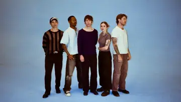 Задник к фильму "Turnstile: Never Enough" #658352