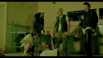 Задник к фильму "Dog Bone" #1146086