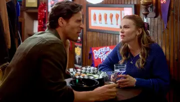 Задник к фильму "Holiday Touchdown: A Bills Love Story" #979378