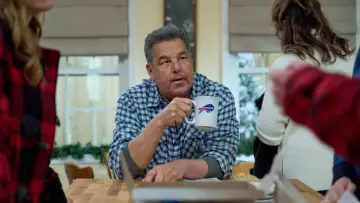 Задник к фильму "Holiday Touchdown: A Bills Love Story" #979386