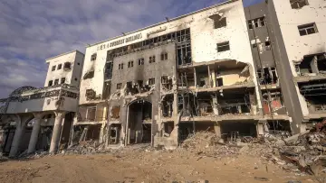 Задник к фильму "Gaza: Doctors Under Attack" #1184922