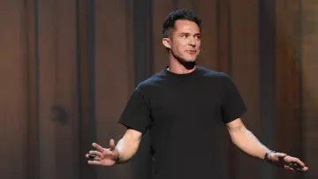 Задник к фильму "Justin Willman: Magic Lover" #1742461