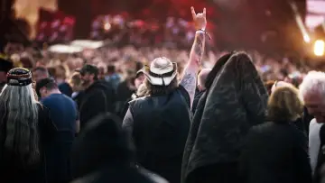 Задник к фильму "Sweden Rock och festivalgeneralen" #863859
