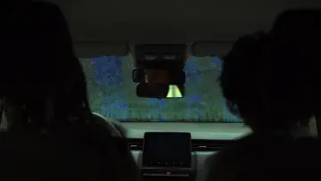 Задник к фильму "L