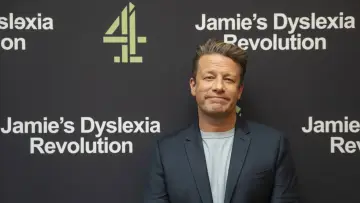 Задник к фильму "Jamie