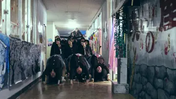 Задник к фильму "NEW GROUP" #784072