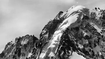 Задник к фильму "Les Naufragés Du Mont Blanc" #1629345