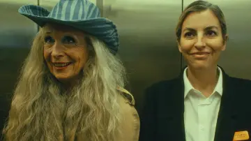 Задник к фильму "Hotel Amor" #1638745
