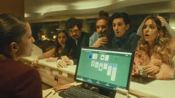 Задник к фильму "Hotel Amor" #1638757