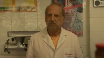 Задник к фильму "Η Μεγάλη Σφαγή των Β