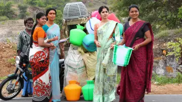 Задник к фильму "மனிதன் தெய்வமாகலாம்" #837213