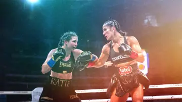 Задник к фильму "Countdown: Taylor vs. Serrano" #1359924