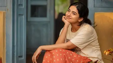 Задник к фильму "ബെത്‌ലഹേം കുടുംബ യൂണിറ്റ്" #1638847