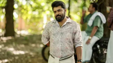 Задник к фильму "ബെത്‌ലഹേം കുടുംബ യൂണിറ്റ്" #1638852