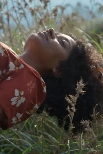 Постер к фильму "ඔත්තු බලන තරු" #1525391