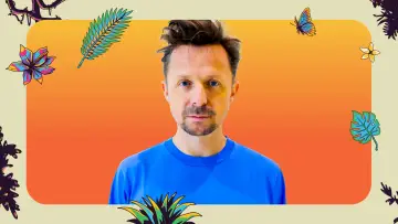 Задник к фильму "Martin Solveig en concert aux Vieilles Charrues 2025" #981000