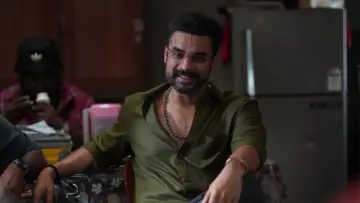 Задник к фильму "അതിരടി" #816277