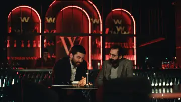 Задник к фильму "کمدی الهی" #540585