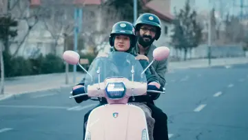 Задник к фильму "کمدی الهی" #956133
