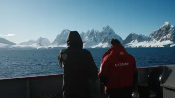 Задник к фильму "Антарктида" #670579