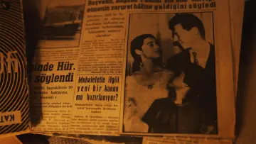 Задник к фильму "Kırağı Tutmuş Yaprak" #776775