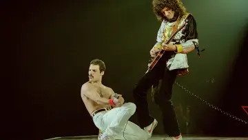 Задник к фильму "Queen Rock Montreal" #776228