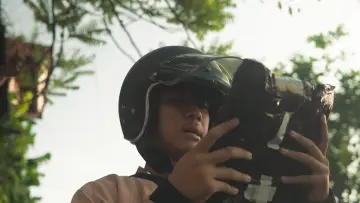 Задник к фильму "Atas Nama Budiman" #1172358
