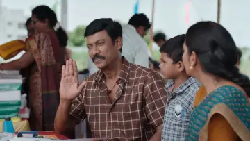Задник к фильму "கார்மேனி செல்வம்" #844153