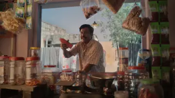 Задник к фильму "கார்மேனி செல்வம்" #844161