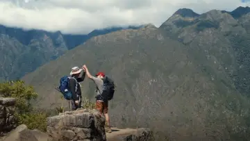 Задник к фильму "Bob and David Climb Machu Picchu" #1766161