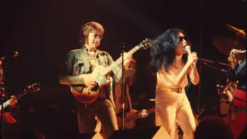 Задник к фильму "Power to the People: John & Yoko Live in NYC" #819293