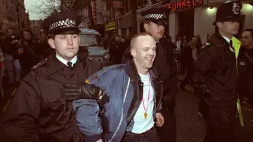 Задник к фильму "Jimmy Somerville, rebelle queer de la pop anglaise" #928263