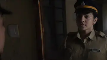 Задник к фильму "പ്രഥമ ദൃഷ്ട്യ കൂറ്റുകാർ" #1645803