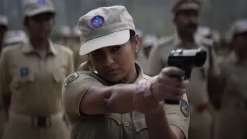 Задник к фильму "പ്രഥമ ദൃഷ്ട്യാ കുറ്റക്കാർ" #1732645